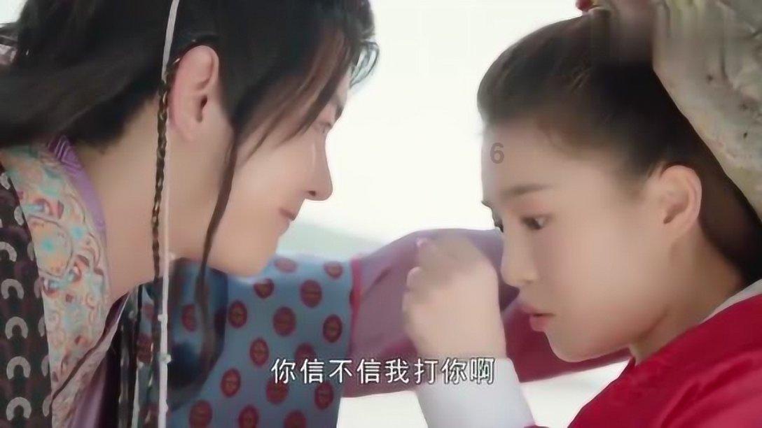 他从一名烧锅炉的成为中央委员，1977年被停职，1979年被判处无期